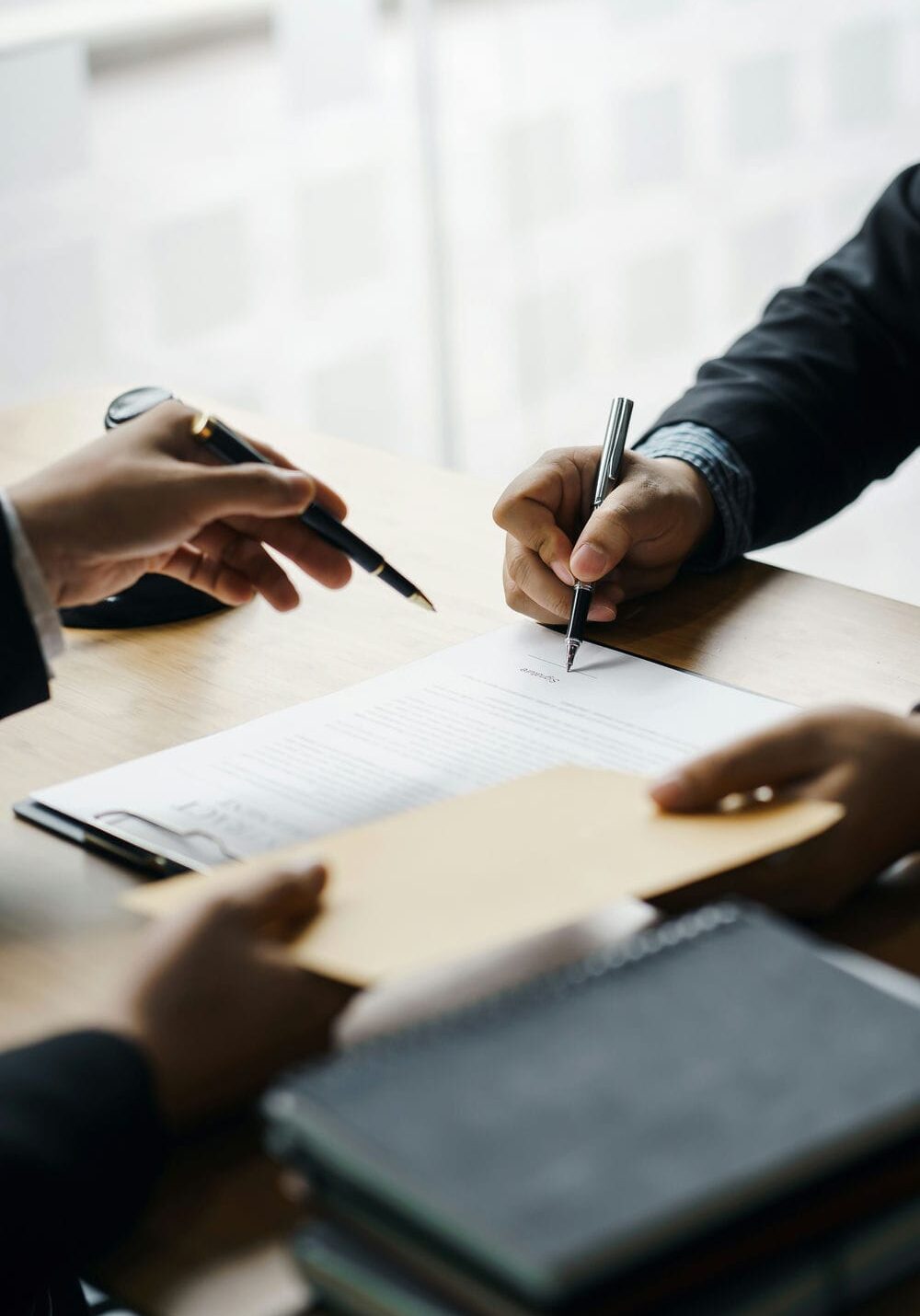 business lawyer assisting client